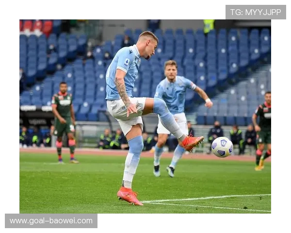 身高1米74的足球球星是谁 如何看待他的技术风格与球场表现